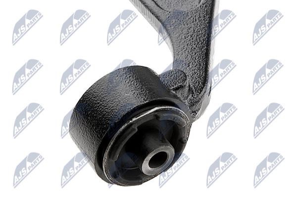 NTY Front right lower control arm – price 350 PLN