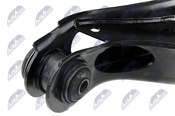 Front right lower control arm NTY ZWD-CH-067