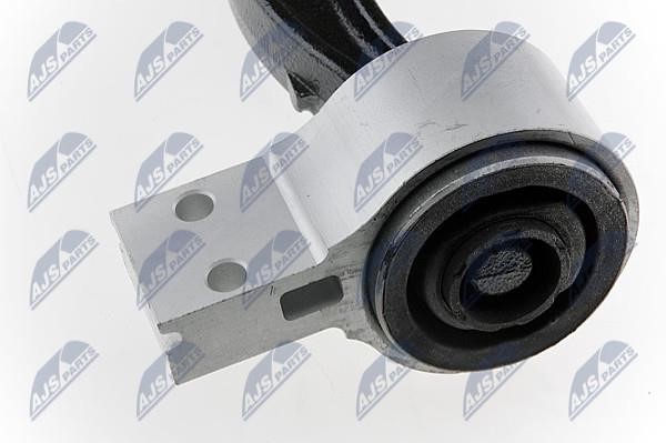 NTY Front right lower control arm – price 202 PLN