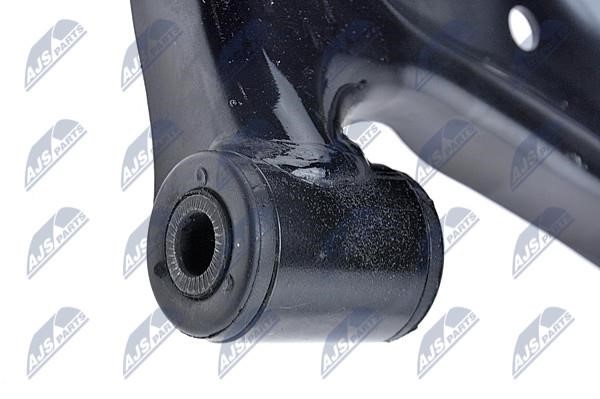Suspension arm front right NTY ZWD-CT-037