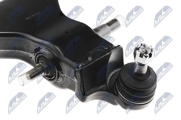 Suspension arm front lower right NTY ZWD-DW-040