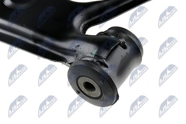 Suspension arm front right NTY ZWD-FT-034