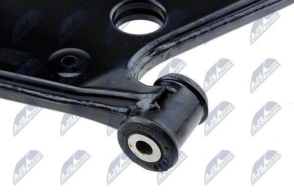 Suspension arm front right NTY ZWD-FT-043