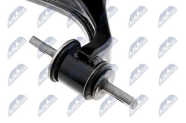NTY Front right lower control arm – price 243 PLN