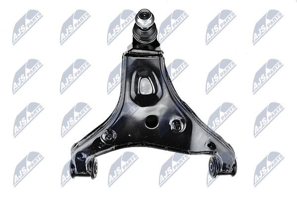 Front right lower control arm NTY ZWD-ME-010