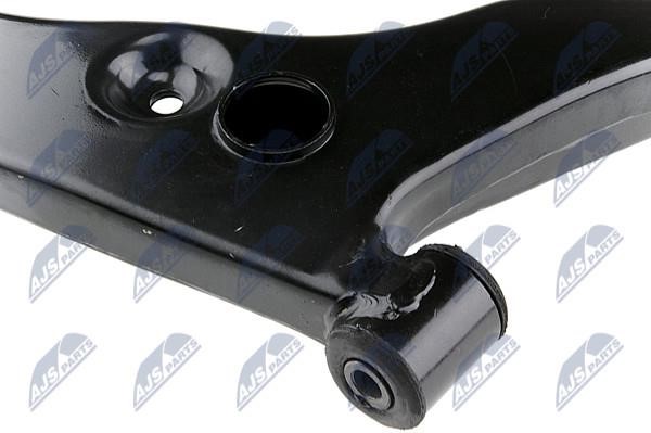 Suspension arm front right NTY ZWD-MS-017