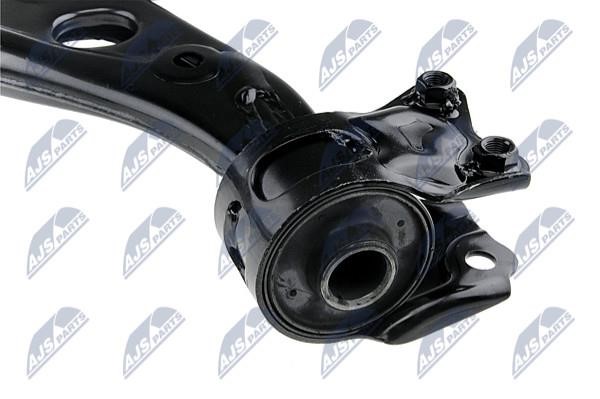 Suspension arm, front left NTY ZWD-MZ-105