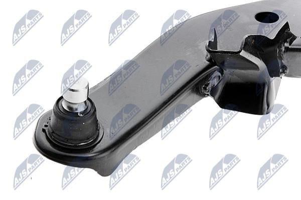 Suspension arm front lower left NTY ZWD-NS-104
