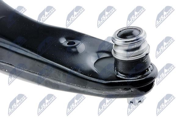 NTY Front right lower control arm – price 159 PLN