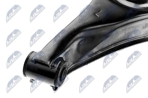 Suspension arm front lower left NTY ZWD-SU-001