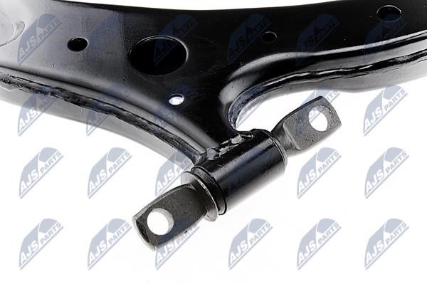Suspension arm front lower left NTY ZWD-TY-143