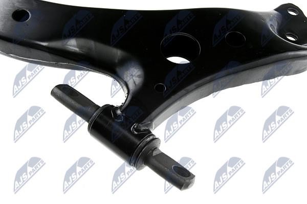 Suspension arm front lower left NTY ZWD-TY-161