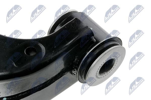 Suspension arm front lower left NTY ZWD-TY-189