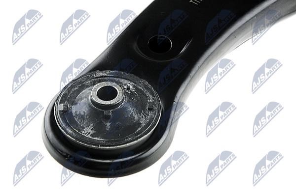 NTY Front right lower control arm – price 152 PLN