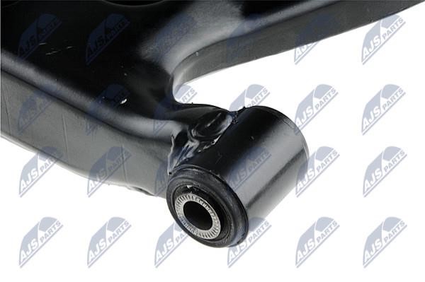 Front right lower control arm NTY ZWD-TY-191
