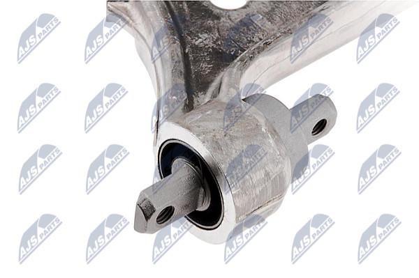 NTY Front right lower control arm – price 179 PLN