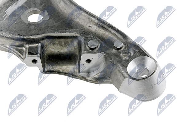 Suspension arm front lower right NTY ZWD-VV-011