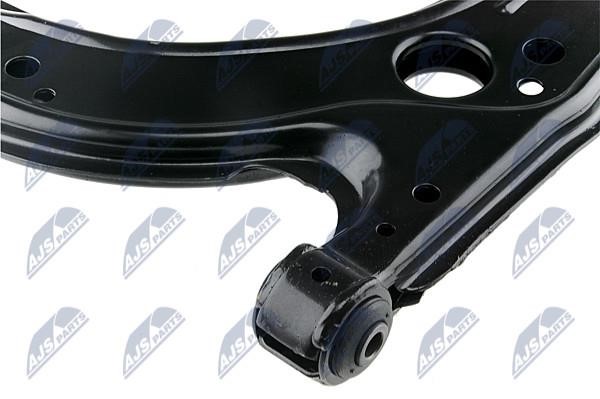 Suspension arm, front left NTY ZWD-VW-038