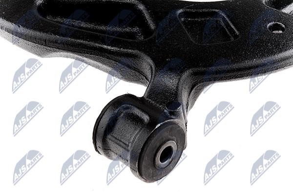 Suspension arm front right NTY ZWD-VW-048