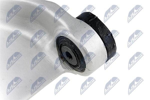 Suspension arm front upper right NTY ZWG-AR-006