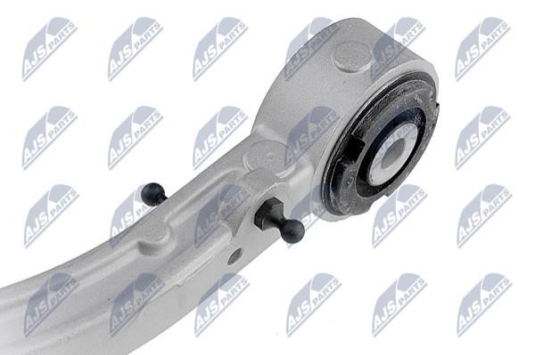 Suspension arm front upper right NTY ZWG-CH-040