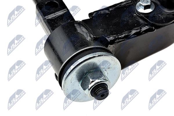 Suspension arm front upper right NTY ZWG-HY-501