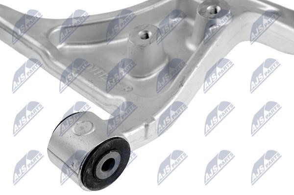 Suspension arm rear upper right NTY ZWT-NS-048