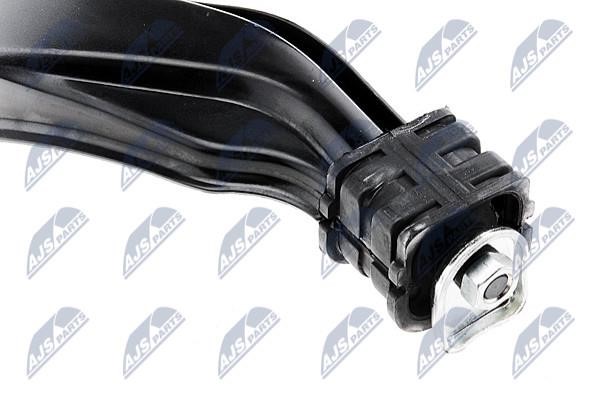 NTY Suspension Arm Rear Lower Right – price 108 PLN