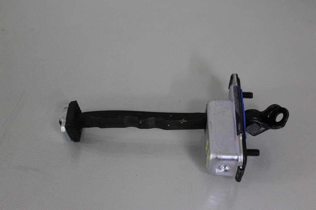 79390F1000 Hyundai/Kia Door limiter