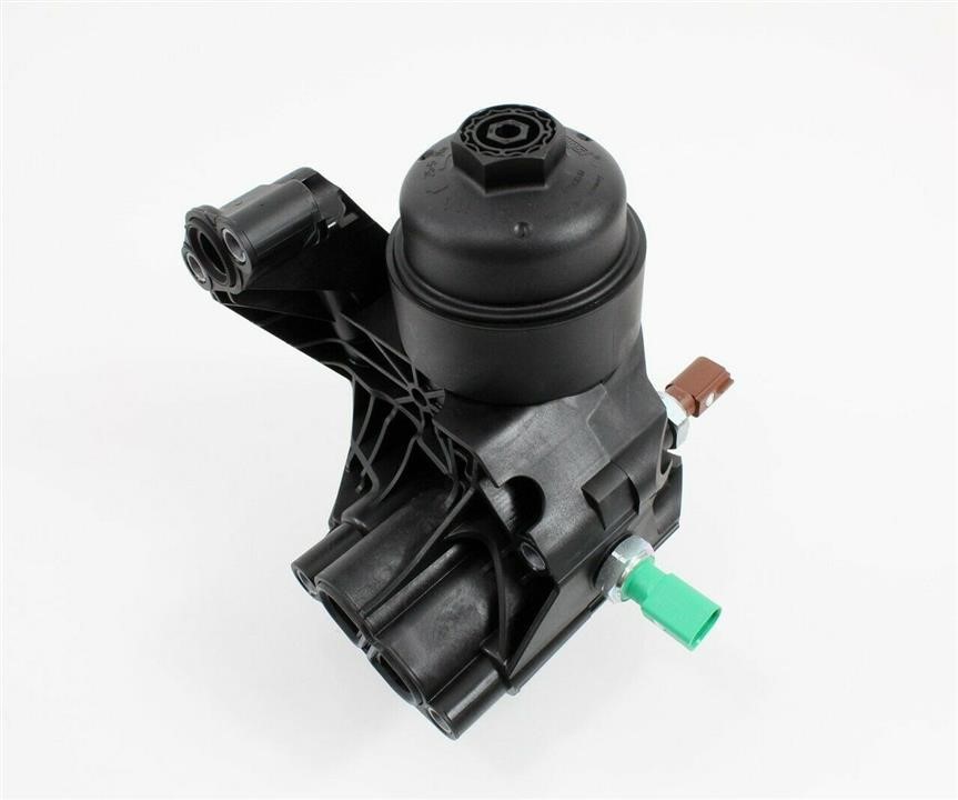 VAG Oil filter housing – price 2128 PLN