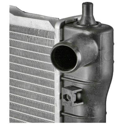 Mahle/Behr CR 131 000S Radiator, engine cooling CR131000S