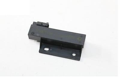 Chrysler/Mopar 68068 148AA Antenna amplifier 68068148AA 68068148AA Chrysler/Mopar Antenna amplifier