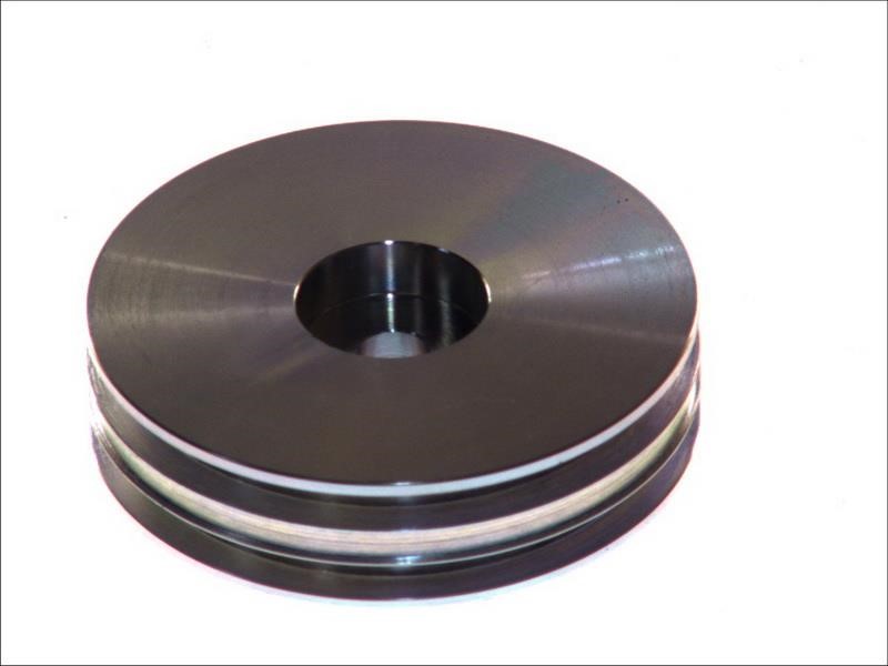 VOLUN004 Akusan Piston