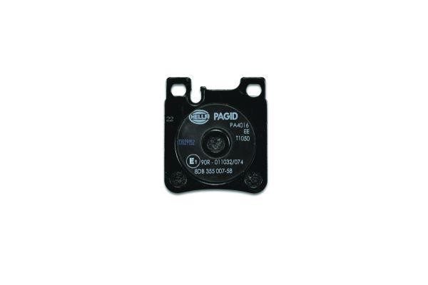 Brake pad set Hella 8DB 355 007-581