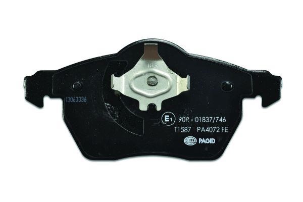 Brake pad set Hella 8DB 355 006-921