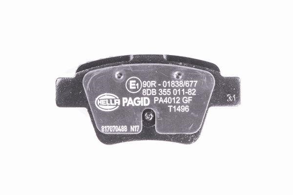 Brake pad set Hella 8DB 355 011-821