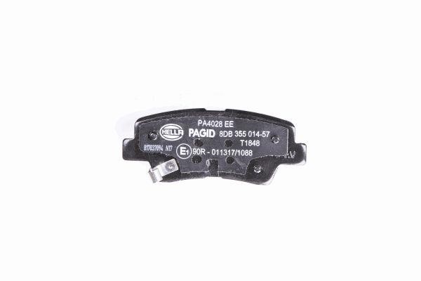 Brake pad set Hella 8DB 355 014-571