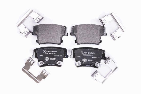 Hella 8DB 355 025-051 Brake Pad Set, disc brake 8DB355025051