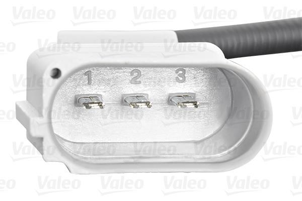 Buy Valeo 254055 at a low price in United Arab Emirates!