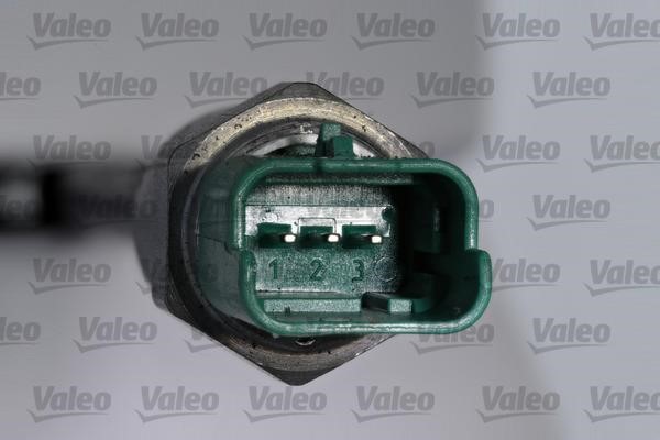 Buy Valeo 366205 at a low price in United Arab Emirates!