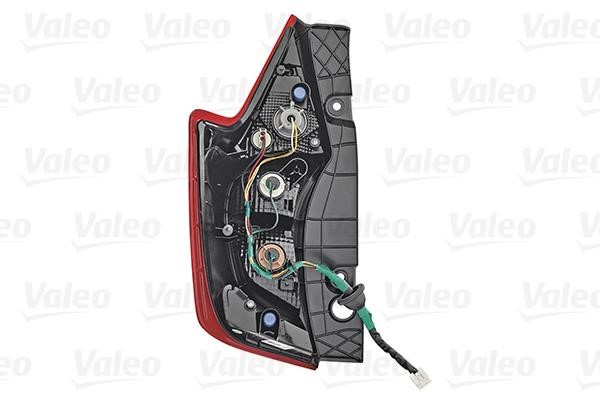 Tail lamp outer right Valeo 045215