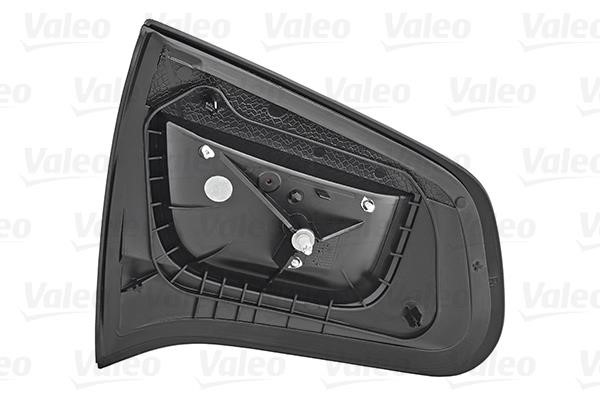 Tail lamp trim Valeo 045233