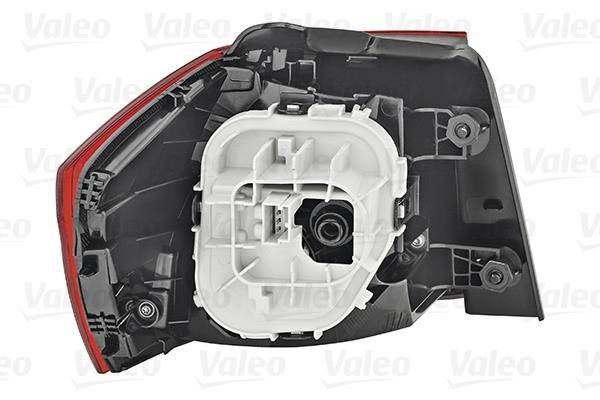 Tail lamp outer right Valeo 045383