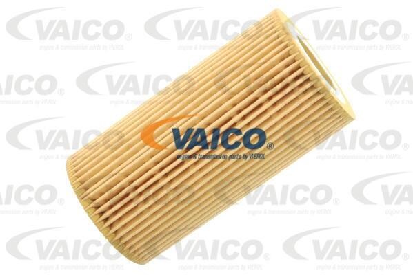 Housing, oil filter Vaico V104621