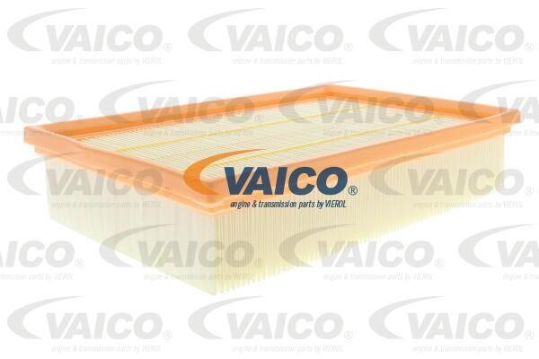 Vaico V48-0395 Air filter V480395