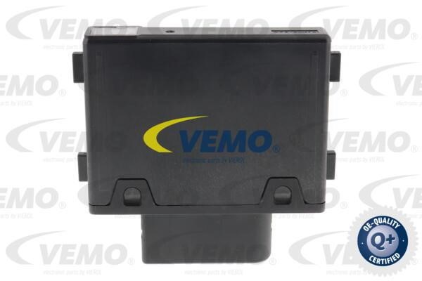 Fuel pump relay Vemo V15-71-0081