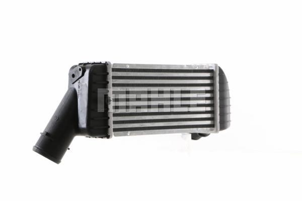 Intercooler, charger Mahle&#x2F;Behr CI 67 000S