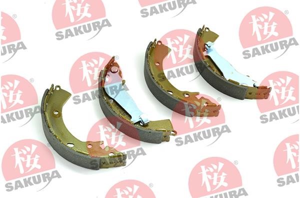 Sakura 602-05-4700 Brake shoe set 602054700