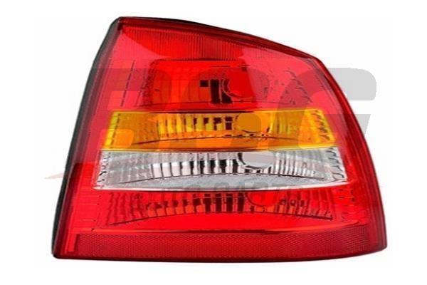 BSG 65-805-004 Tail lamp right 65805004