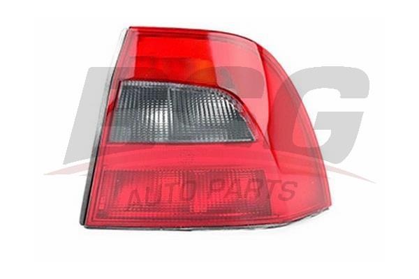 BSG 65-805-008 Tail lamp right 65805008